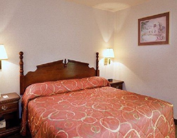 Econolodge South East Portland 1 Queen Bed Econolodge South East Portland 1 Queen Bed
